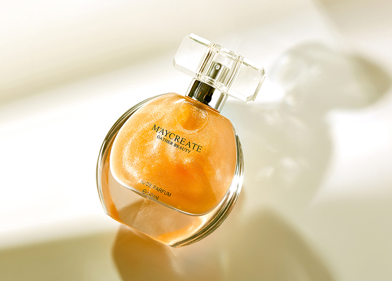 產(chǎn)香水后起直追？香水品類里能誕生一個(gè)完美日記嗎？