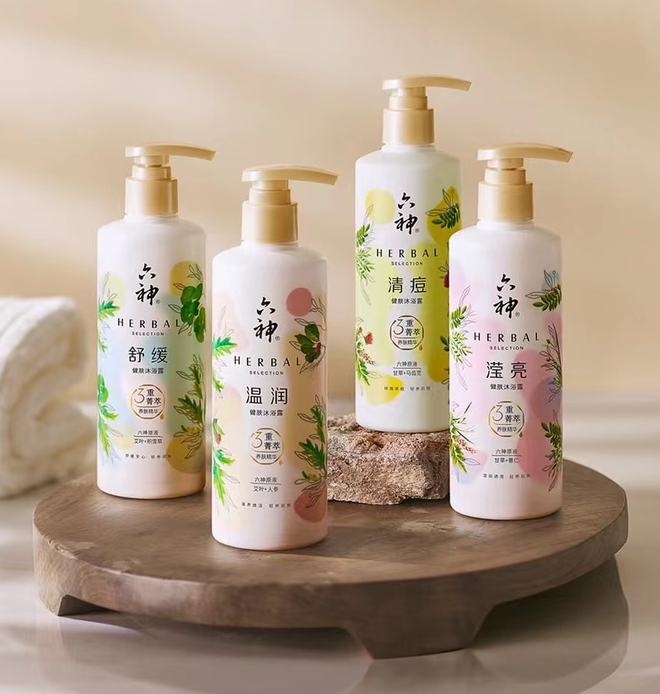 爺青回！六神換包裝了？這設(shè)計真“考古”！